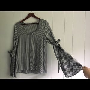 Bell Sleeve top with bow details